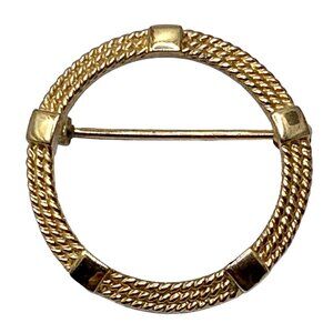 Vintage Trifari Signed Twisted Rope Braided Circle Detail Brooch Pin Gold Tone